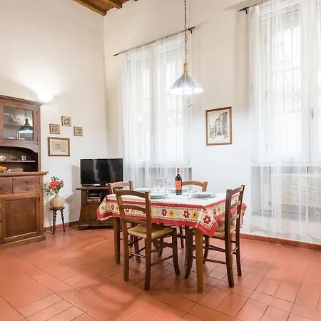 Santacroce 52 *