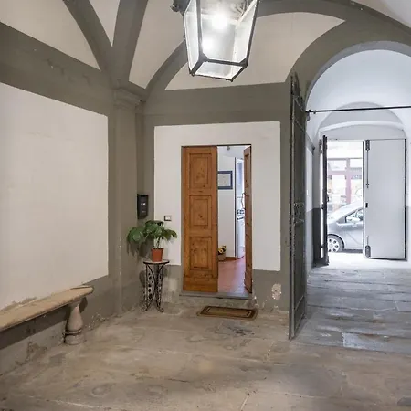Santacroce 52 *