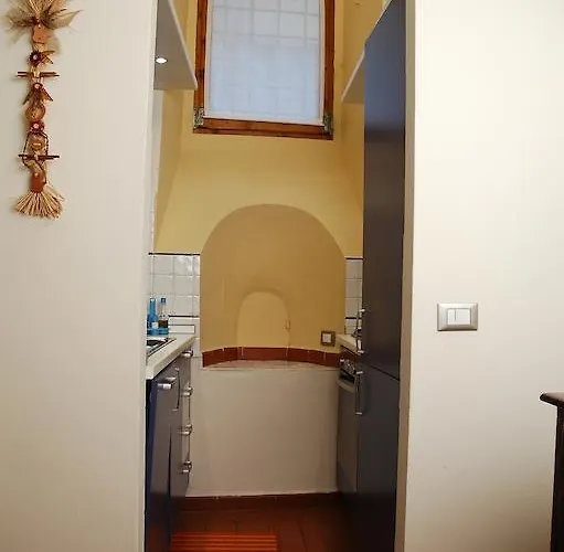 Santacroce 52 *